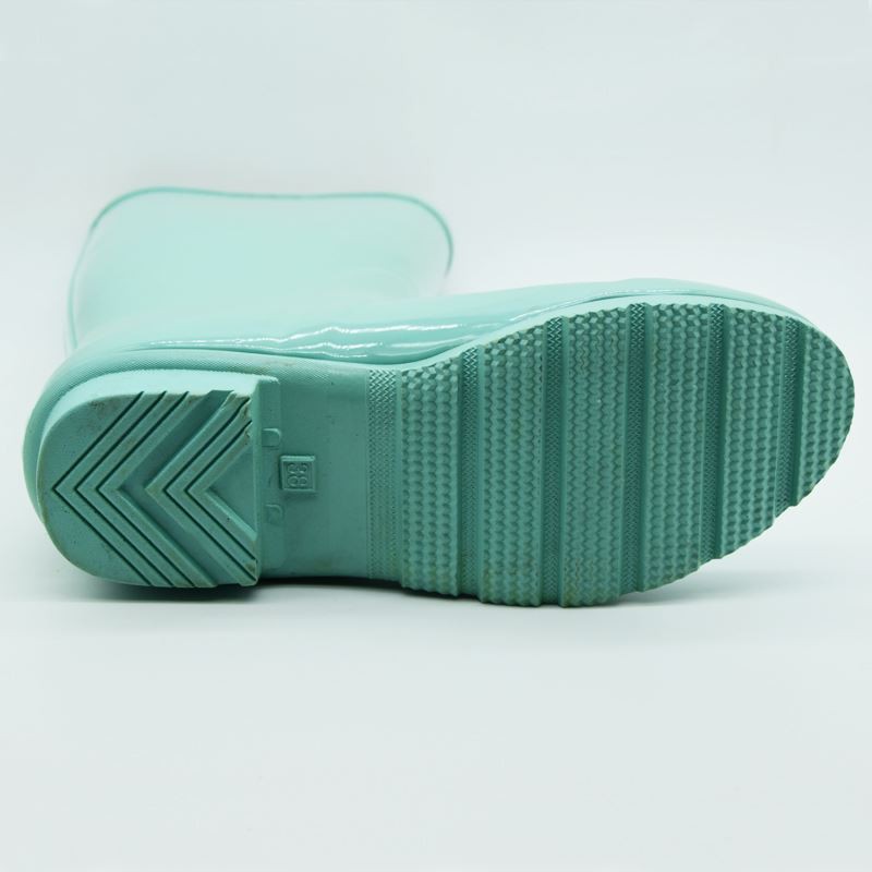 green rubber boots (5)